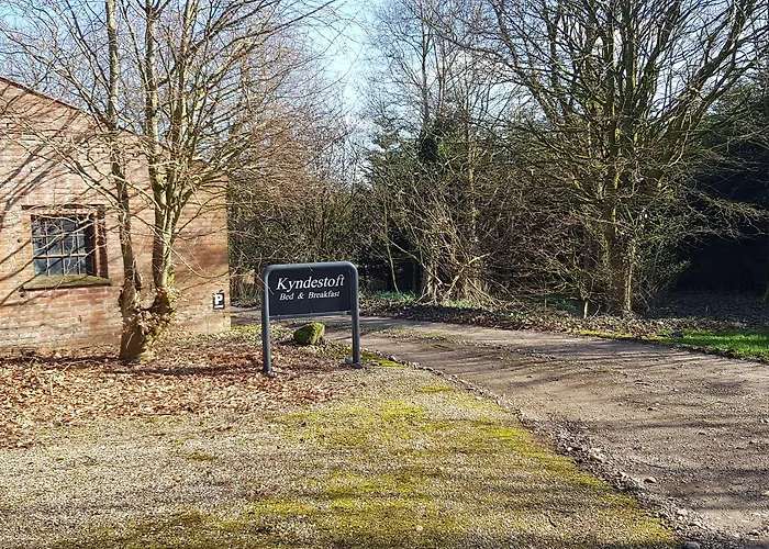 Kyndestoft לינה וארוחת בוקר הולסטברו